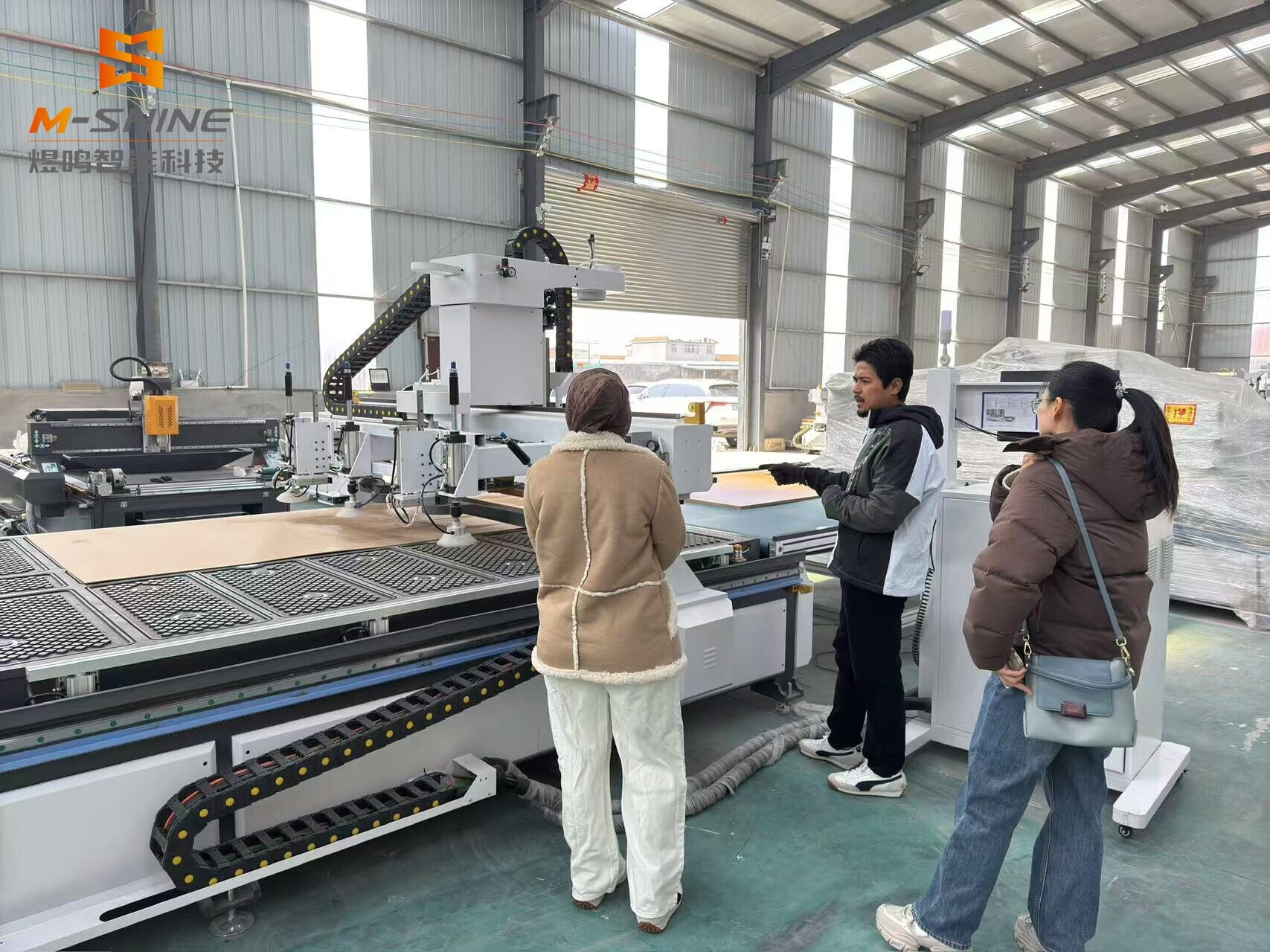 Uma emocionante parceria começou agora, fechando acordos com clientes da Malásia!