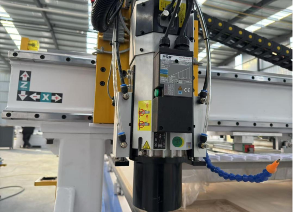 Como distinguir entre falhas de linha e falhas mecânicas na fresadora CNC ATC para trabalhar madeira