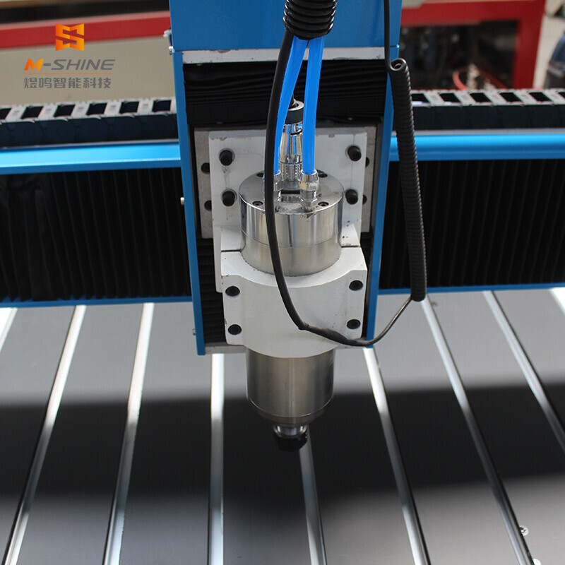 6090 小型数控木工雕刻机