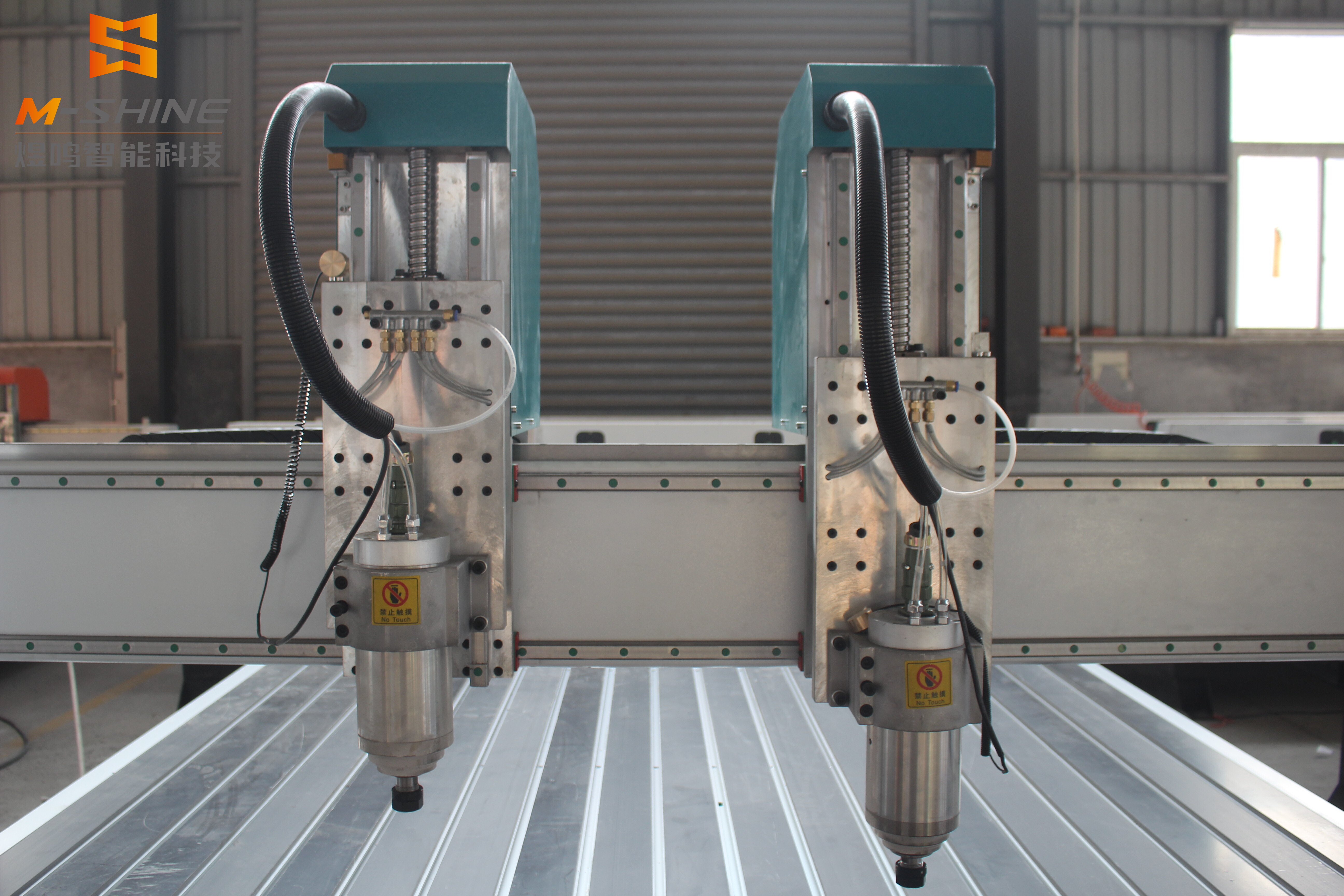 ماكينة النجارة المزدوجة المستقلة 1825