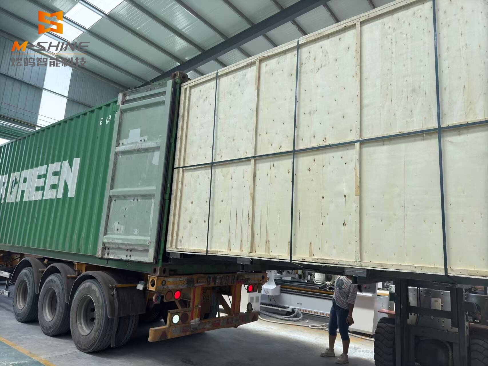 جهاز توجيه باستخدام الحاسب الآلي من طراز 1540 ATC يعبر المحيط الهادئ بجودة ممتازة ويبحر إلى الولايات المتحدة الأمريكية