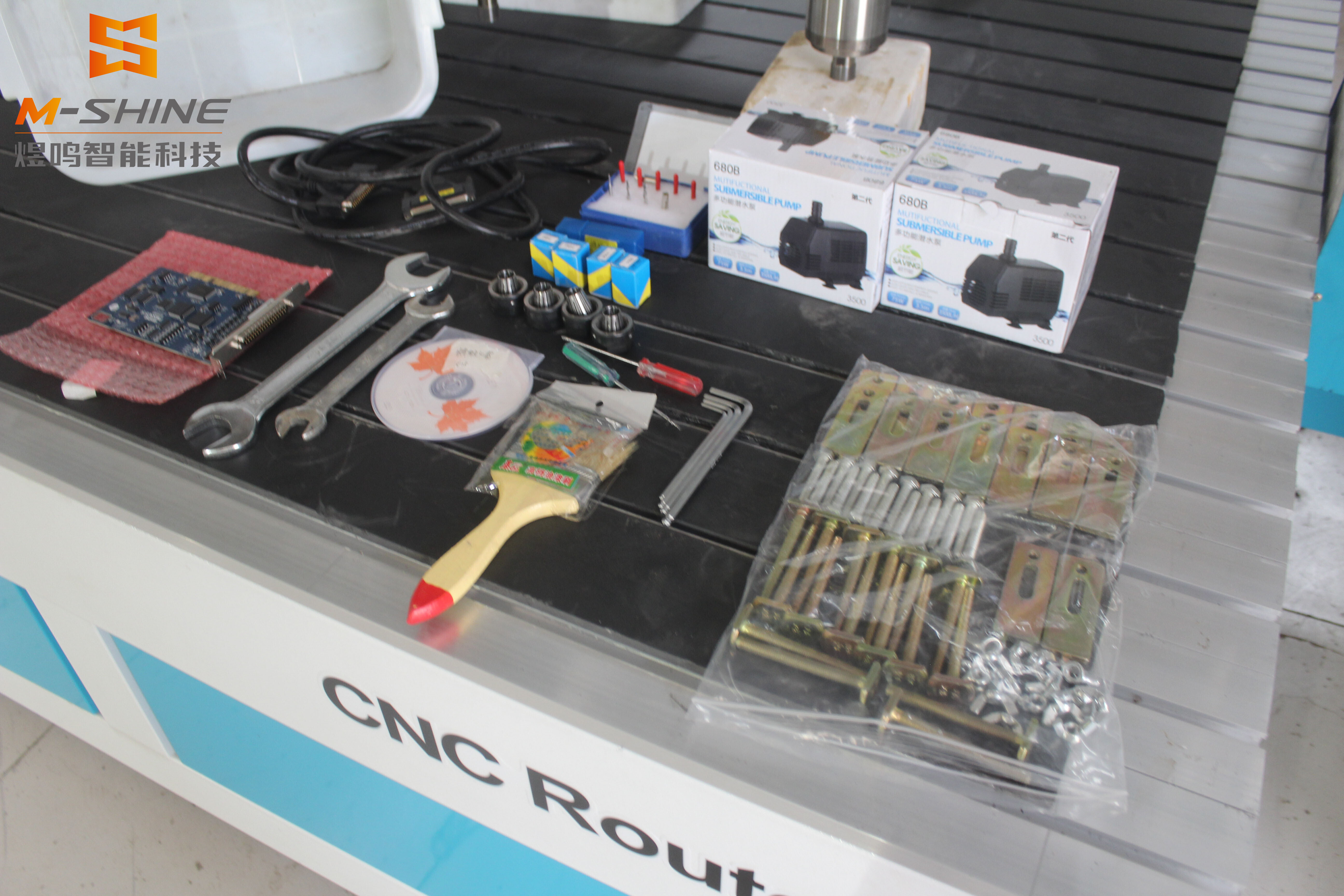 1825-4 Holzbearbeitungsmaschine