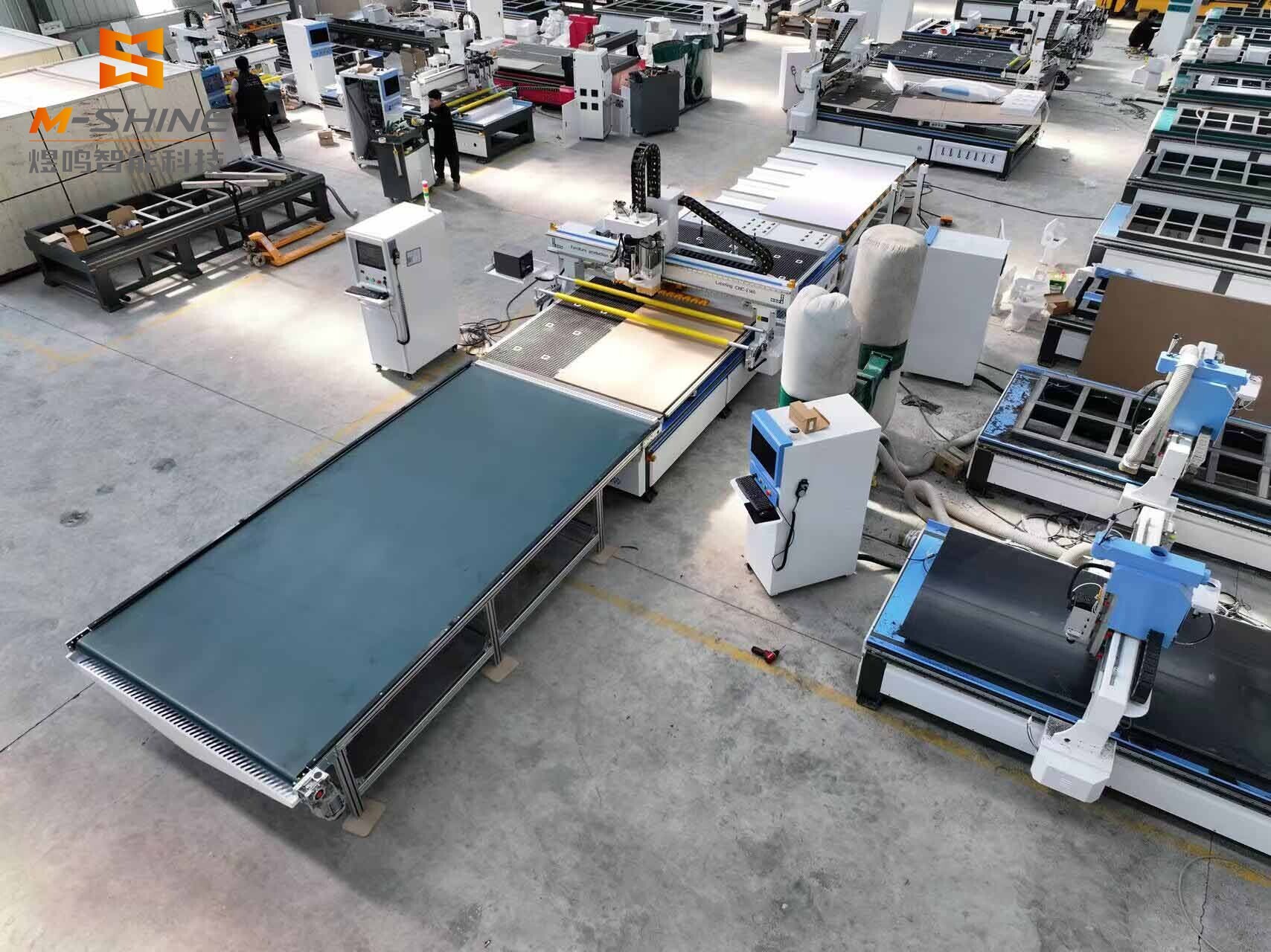 Was ist mit der neu entwickelten CNC-Etikettiermaschine von M-shine Tech?