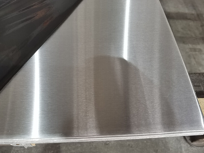 High - Quality SUS201, 430, 304, 316L Brushed Stainless Steel Sheet/Plate for Industrial Use