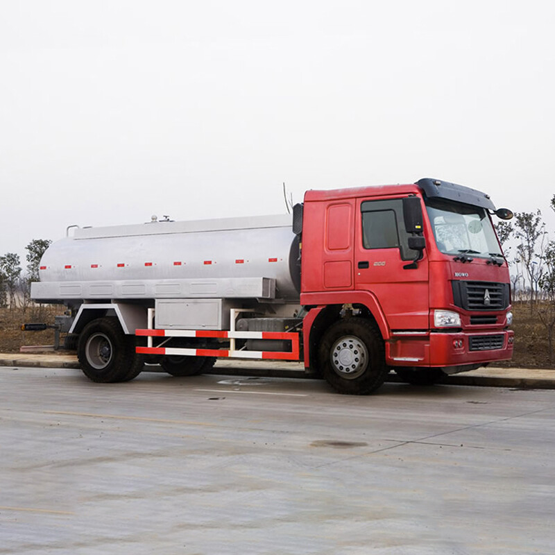 Sinotruk 6×4 Road Sprinkler Water Bowser Tanker Trucks