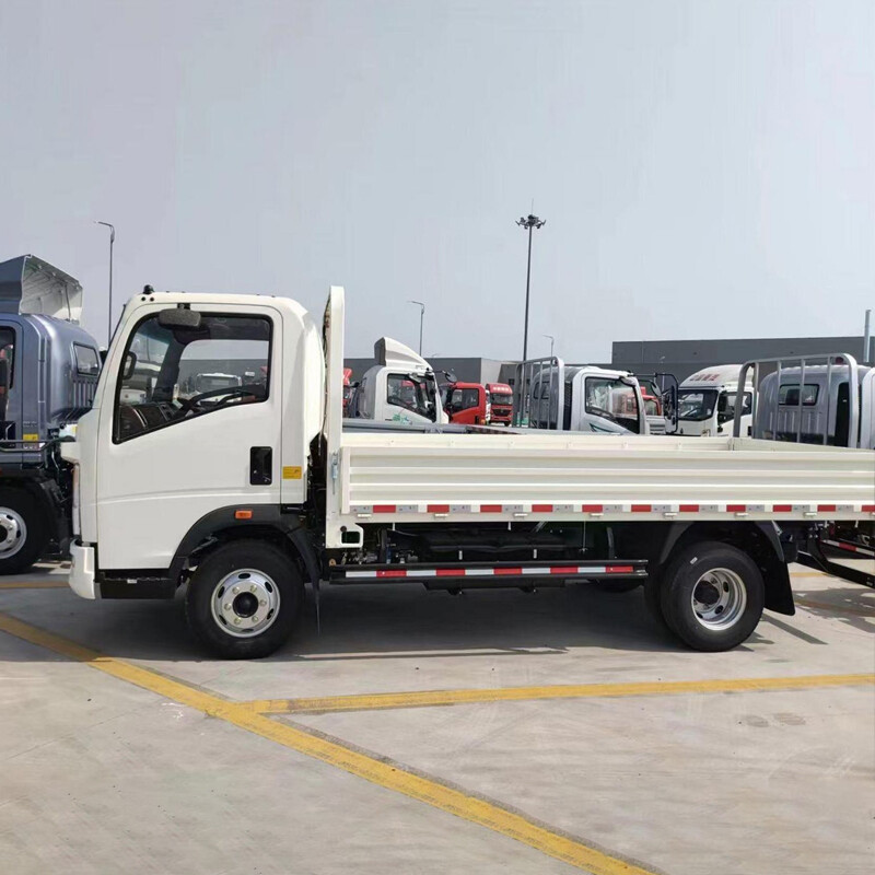HOWO 4×2 7T Light Cargo Truck