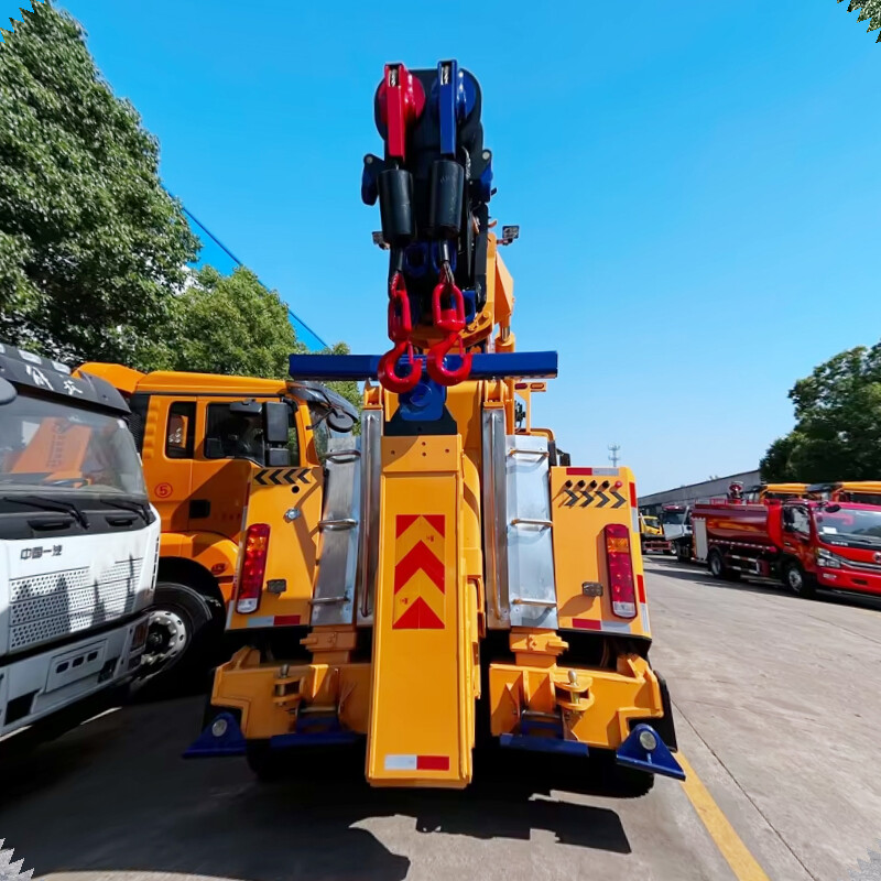 SHACMAN F3000 Rotating Recovery Truck