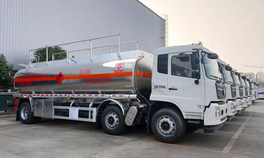 What’s the advantage aluminum tanker trailer than carbon steel material?