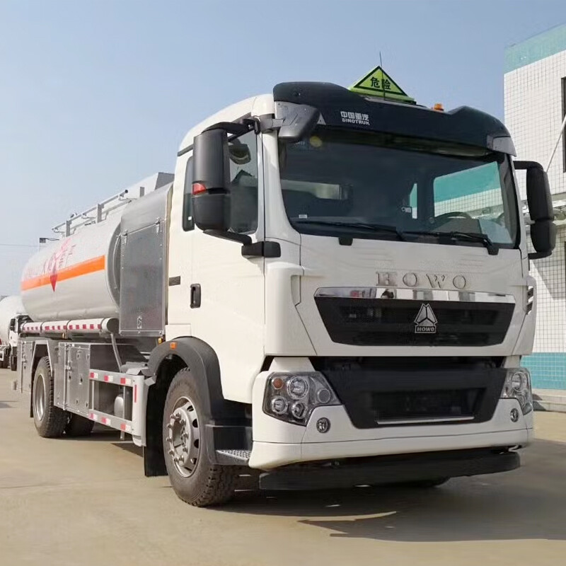 Sinotruk Howo 15000L Aluminum Alloy Helicopter Fuel Dispenser Truck