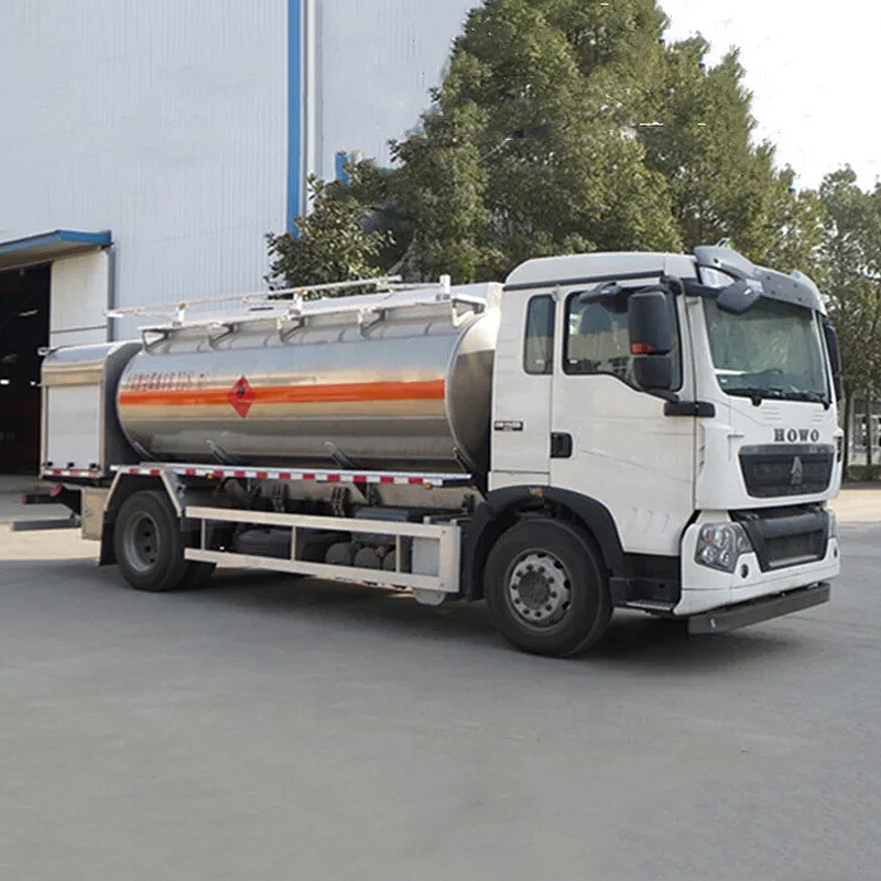 Sinotruk Howo 15000L Aluminum Alloy Helicopter Fuel Dispenser Truck