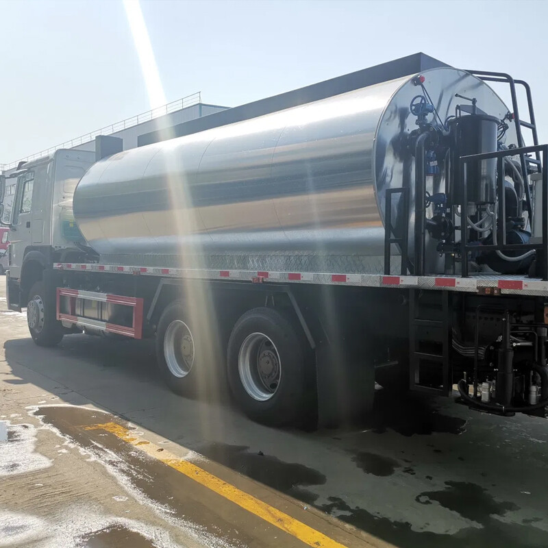 Howo 6X4 16 CBM Intelligent Asphalt Distribution Truck