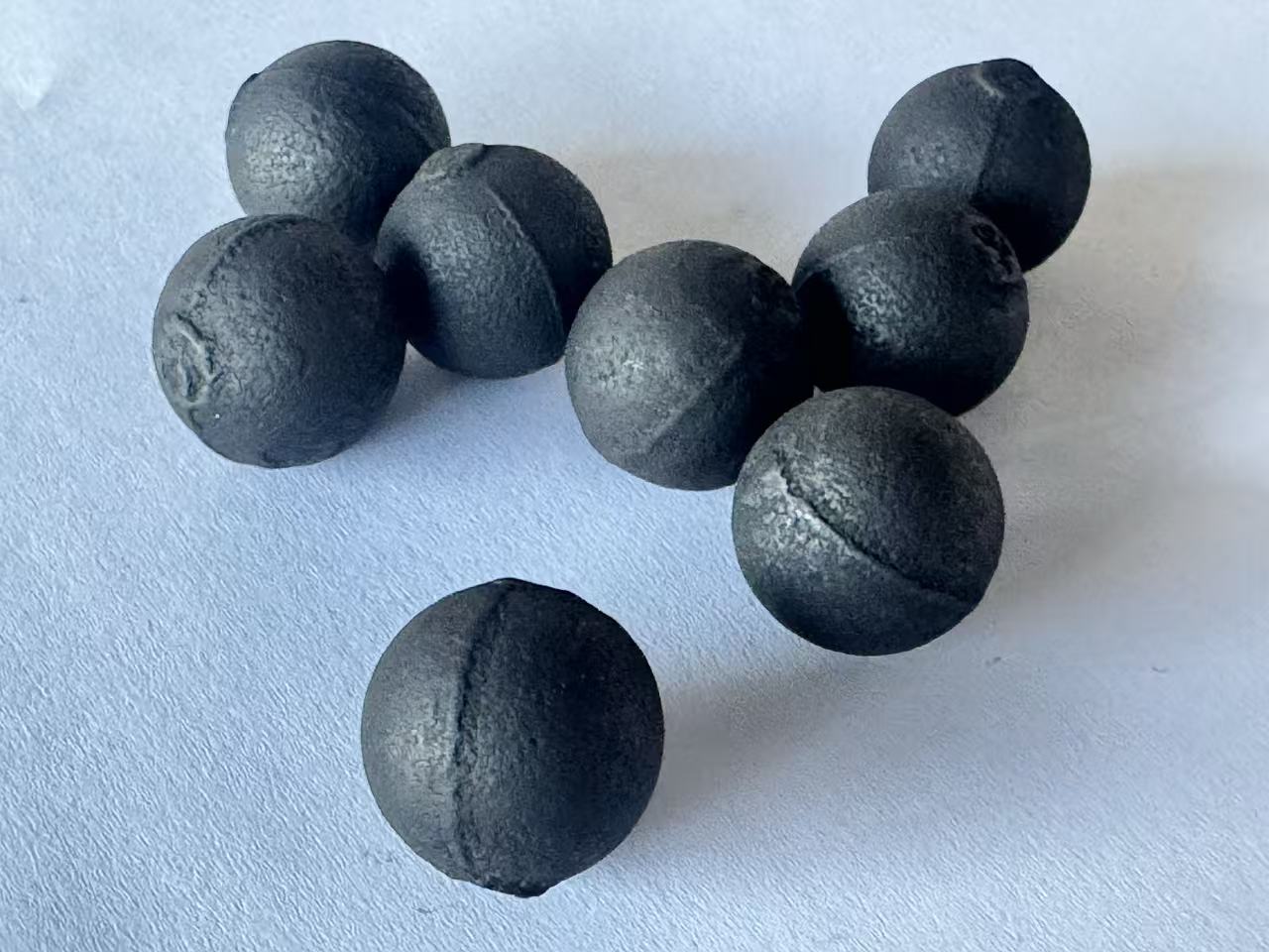 Nb-alloyed 12% chrome cast balls for Clinker Grinding 