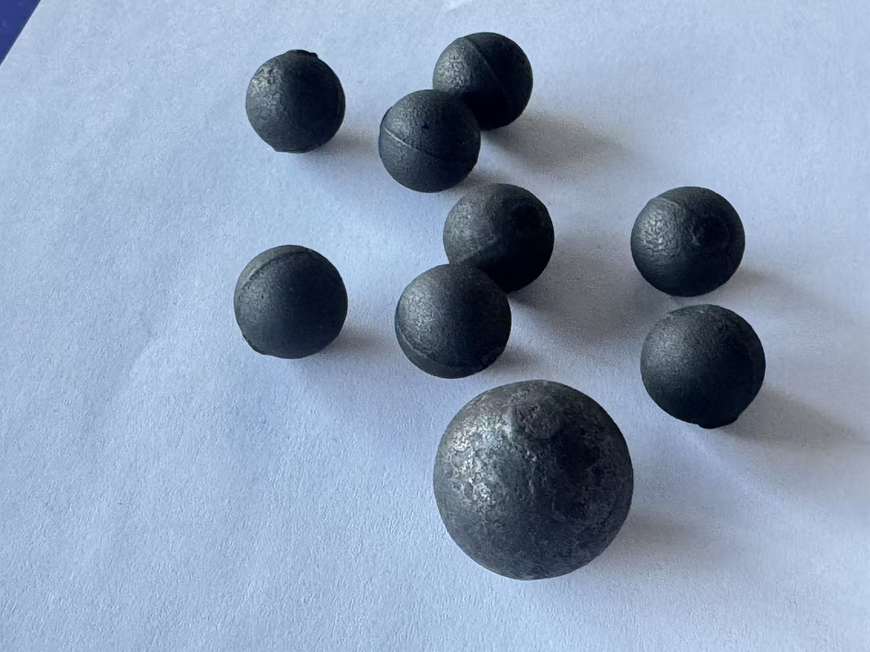 Nb-Alloyed 10% Chrome Cast Balls for Cement Mills 