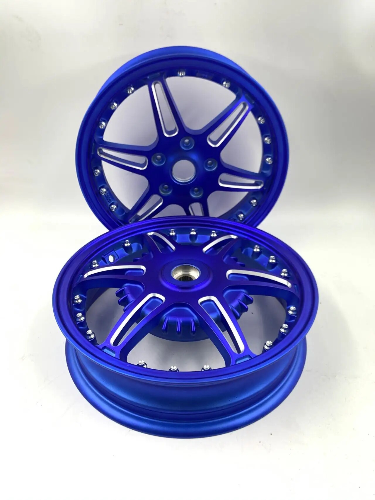 12 Inch Vespa150 Spring Sprint Modified Wheels Piaggio New Motorcycle Wheels Manufacturers Wholesale