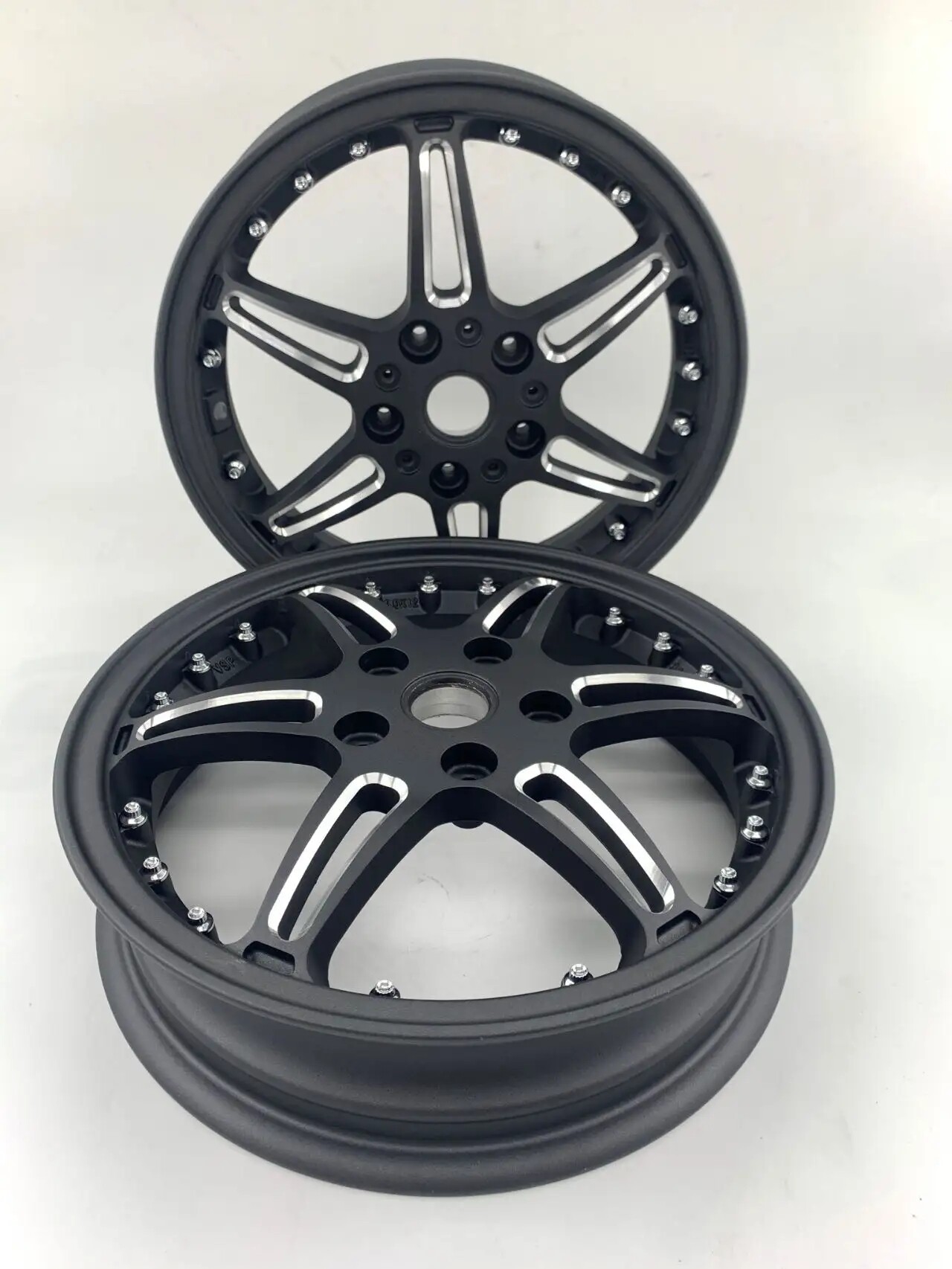 12 Inch Vespa150 Spring Sprint Modified Wheels Piaggio New Motorcycle Wheels Manufacturers Wholesale