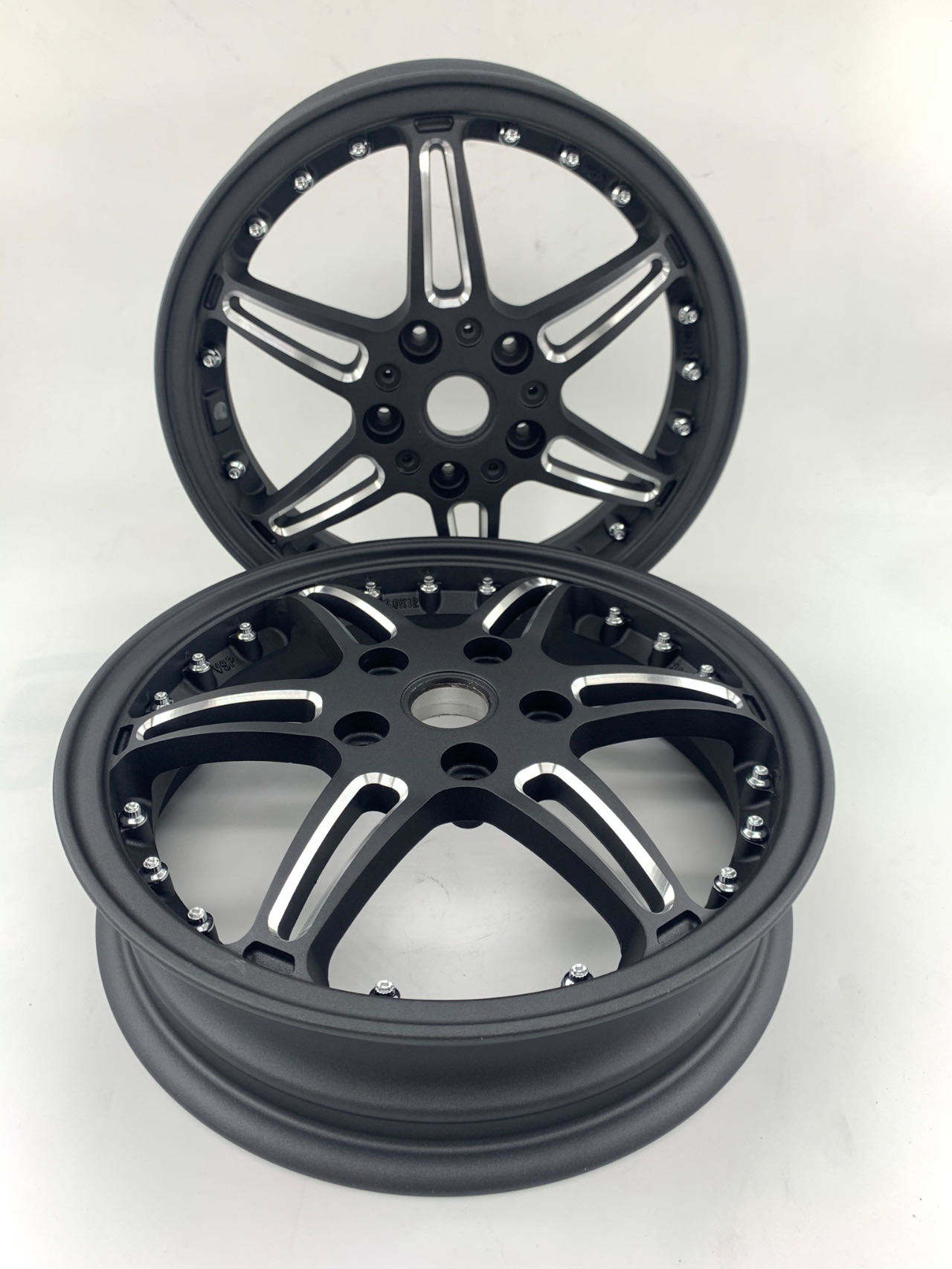 12 Inch Vespa150 Spring Sprint Modified Wheels Piaggio New Motorcycle Wheels Manufacturers Wholesale