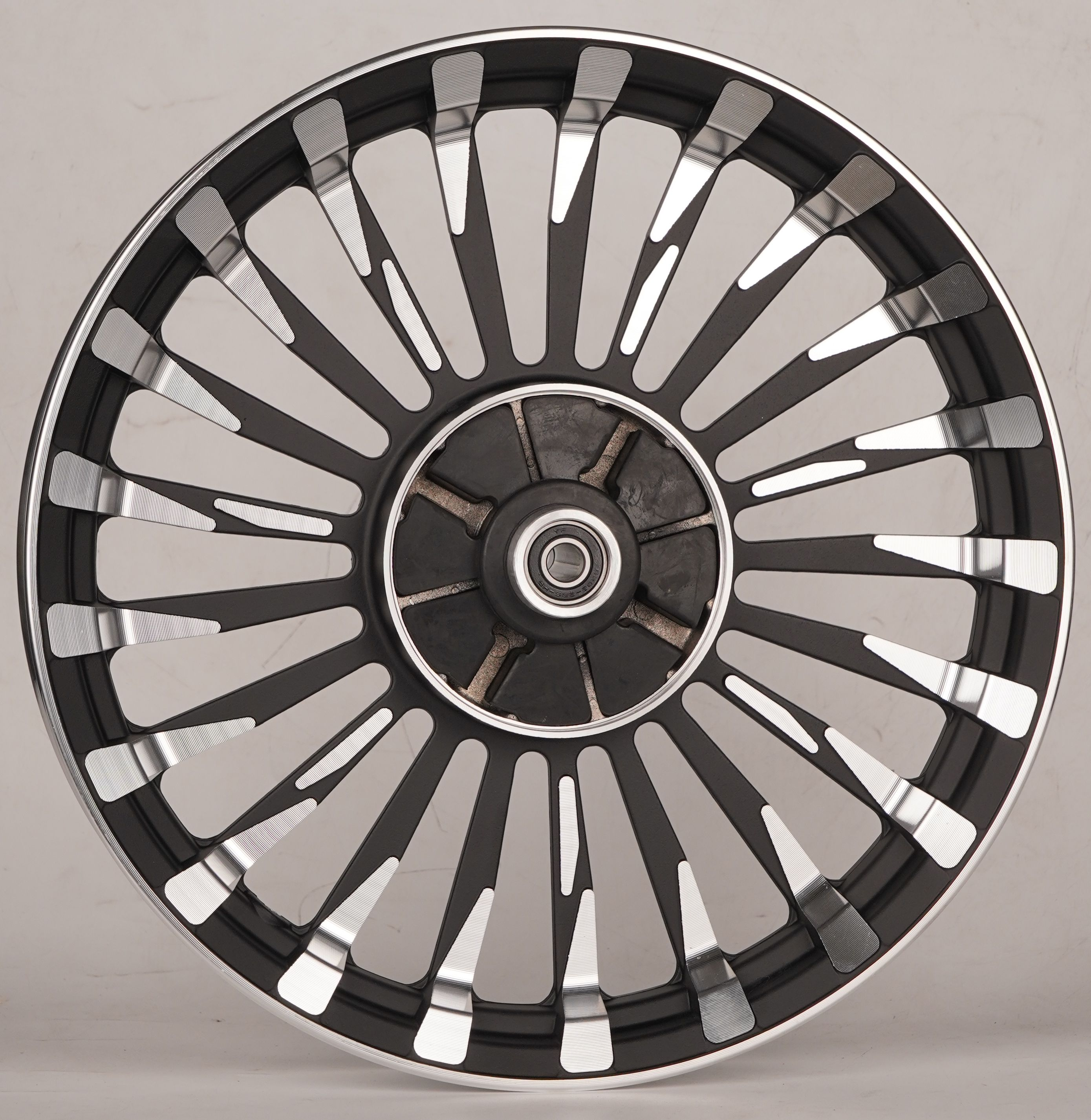 21 Ribs Prince Vacuum Wheel Matte Black Car - Standard Assembly - Plain Packaging