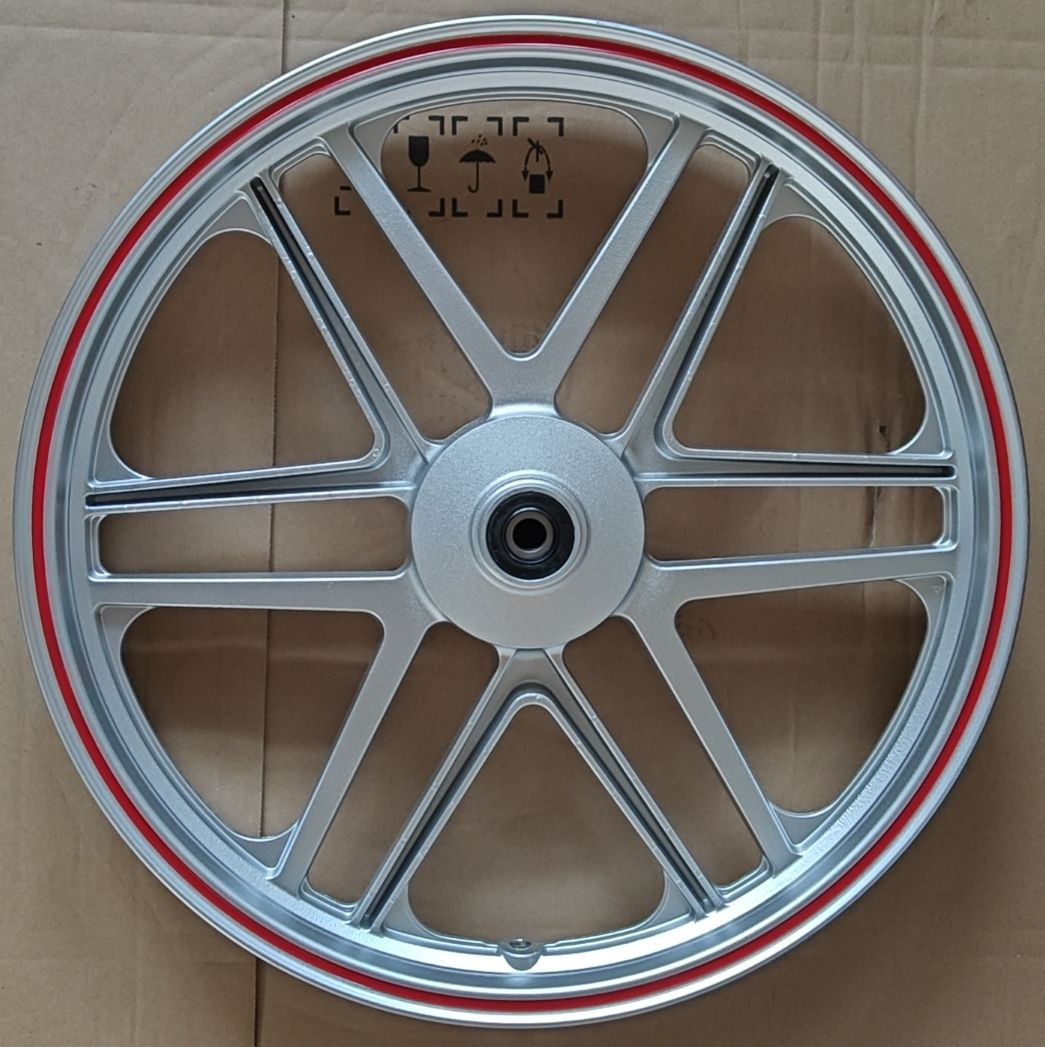 Twelve-ribbed King Vacuum Wheels Flash White Full Spray (red Edge Tracing on the Roller on the Side of the Rim)