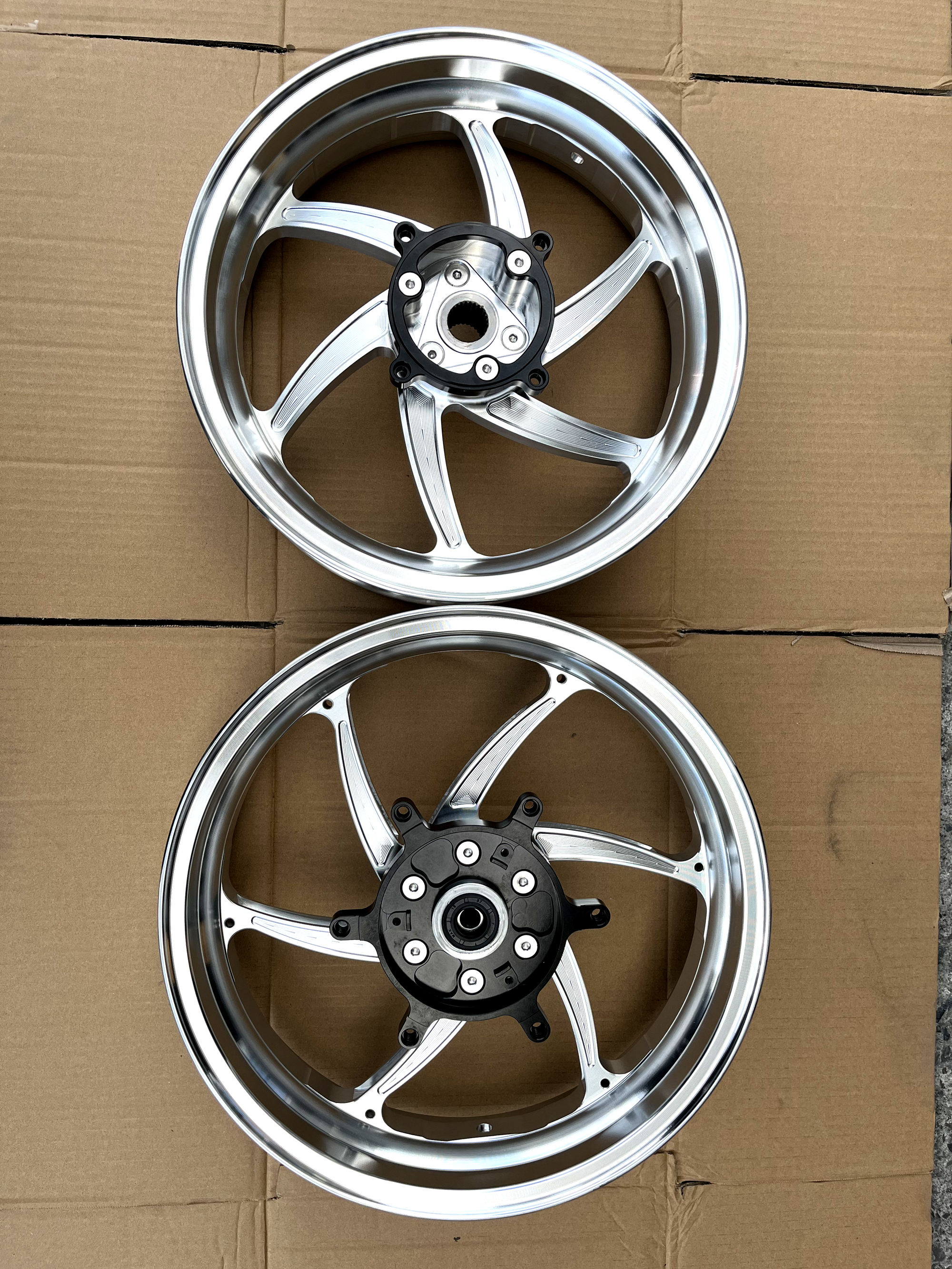 Vehicle Parts & Accessories Wheels, Tires & Accessories Motorcycle Wheels & Tires Motorcycle Wheels for Honda Forza 350 CNC Aluminum Alloy Wheel Rim Set - Front & Rear