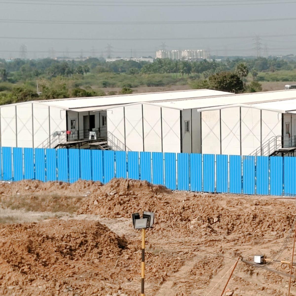 Customized Prefabricated Houses Steel Containers 2-story Modular Frame House Modern Construction Site