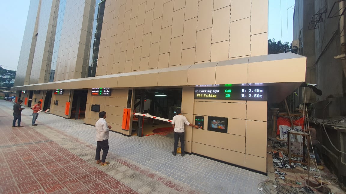 Bangladesh - 15 vertical lifting parking system - 150 car spaces