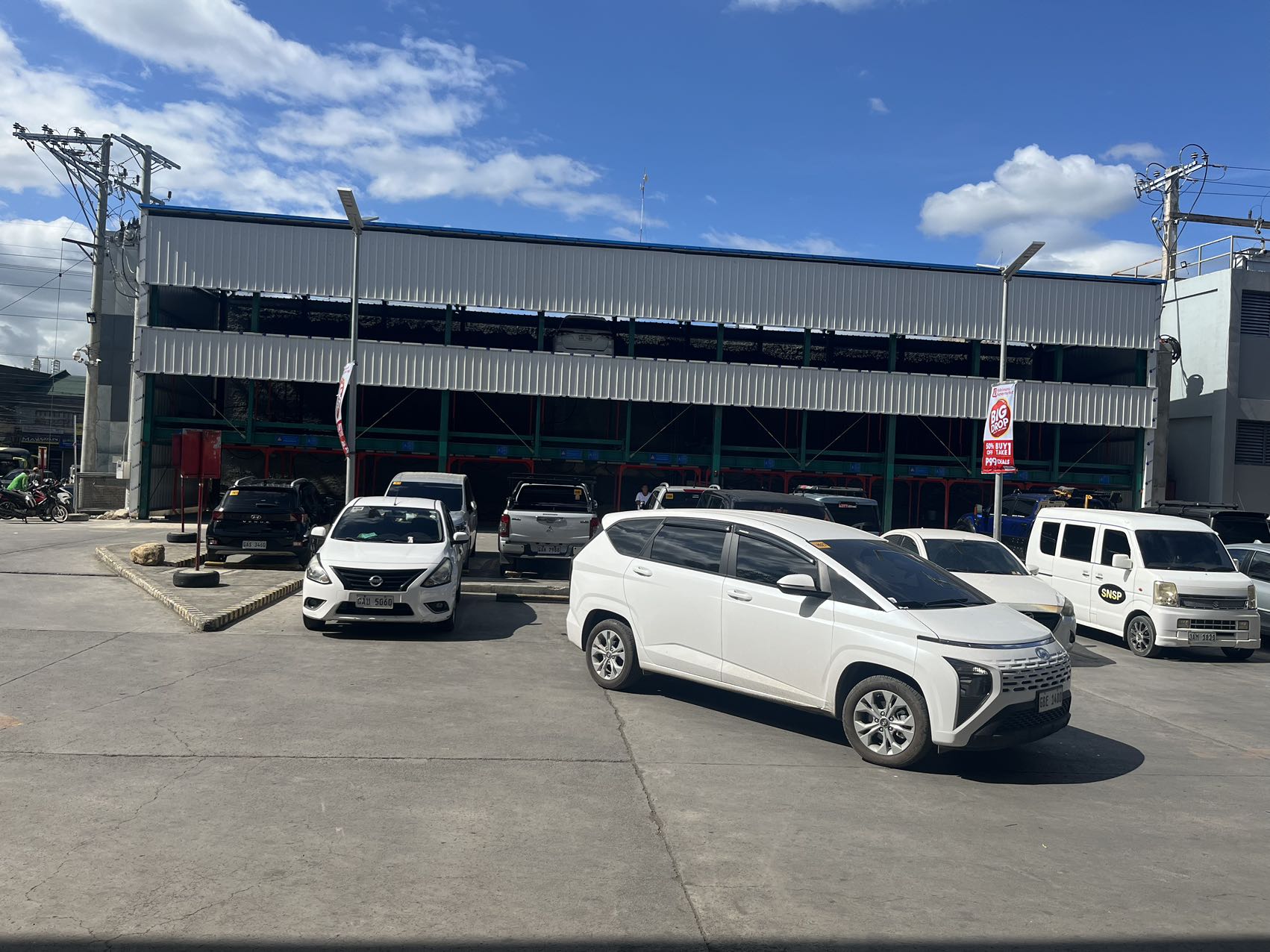 Philippines - 3 level puzzle parking system - 31 car spaces