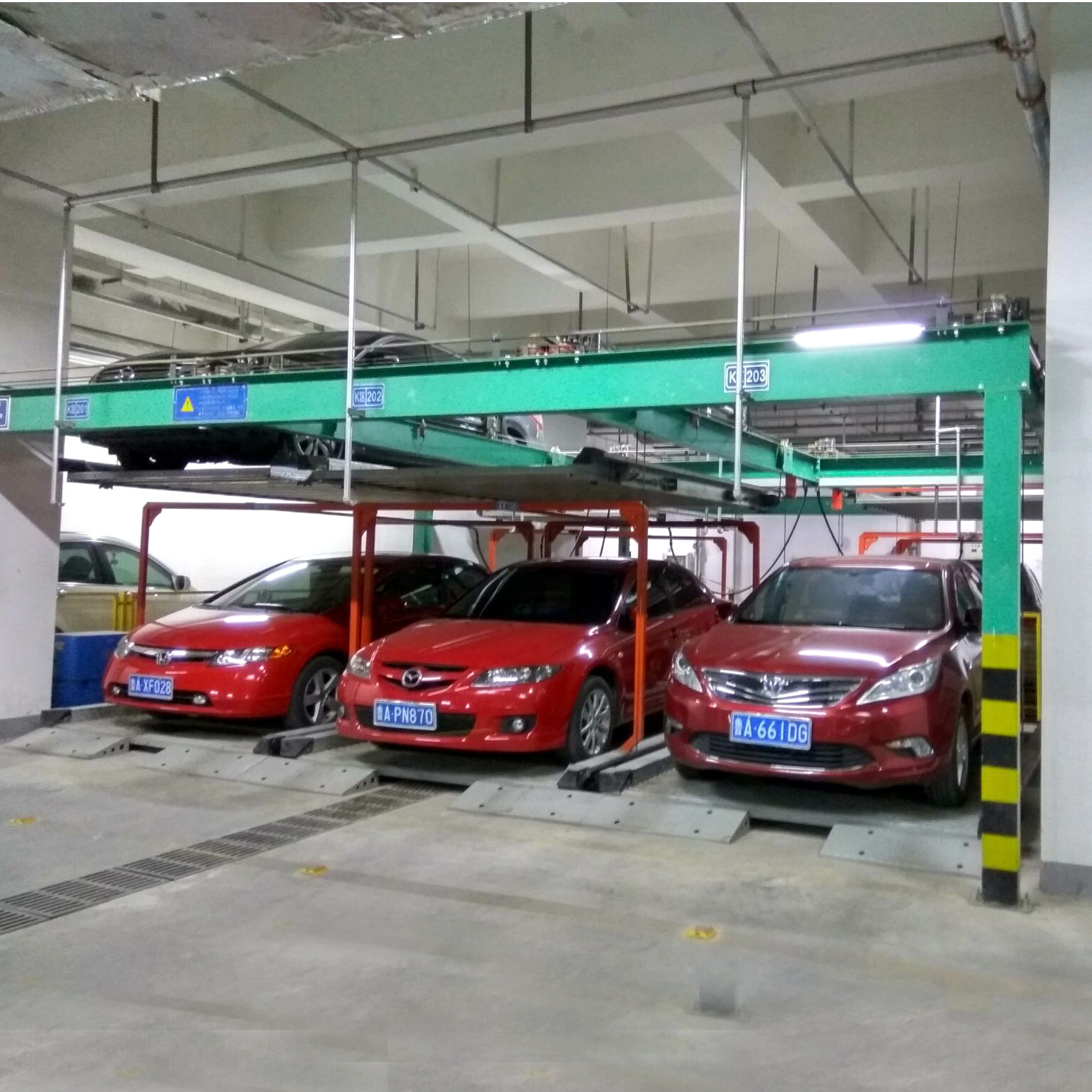 China - 2 level puzzle parking system - 927 car spaces China - 2 level puzzle parking system - 927 car spaces