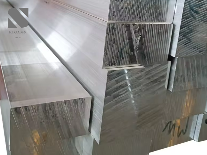 قضيب مربع من الألومنيوم