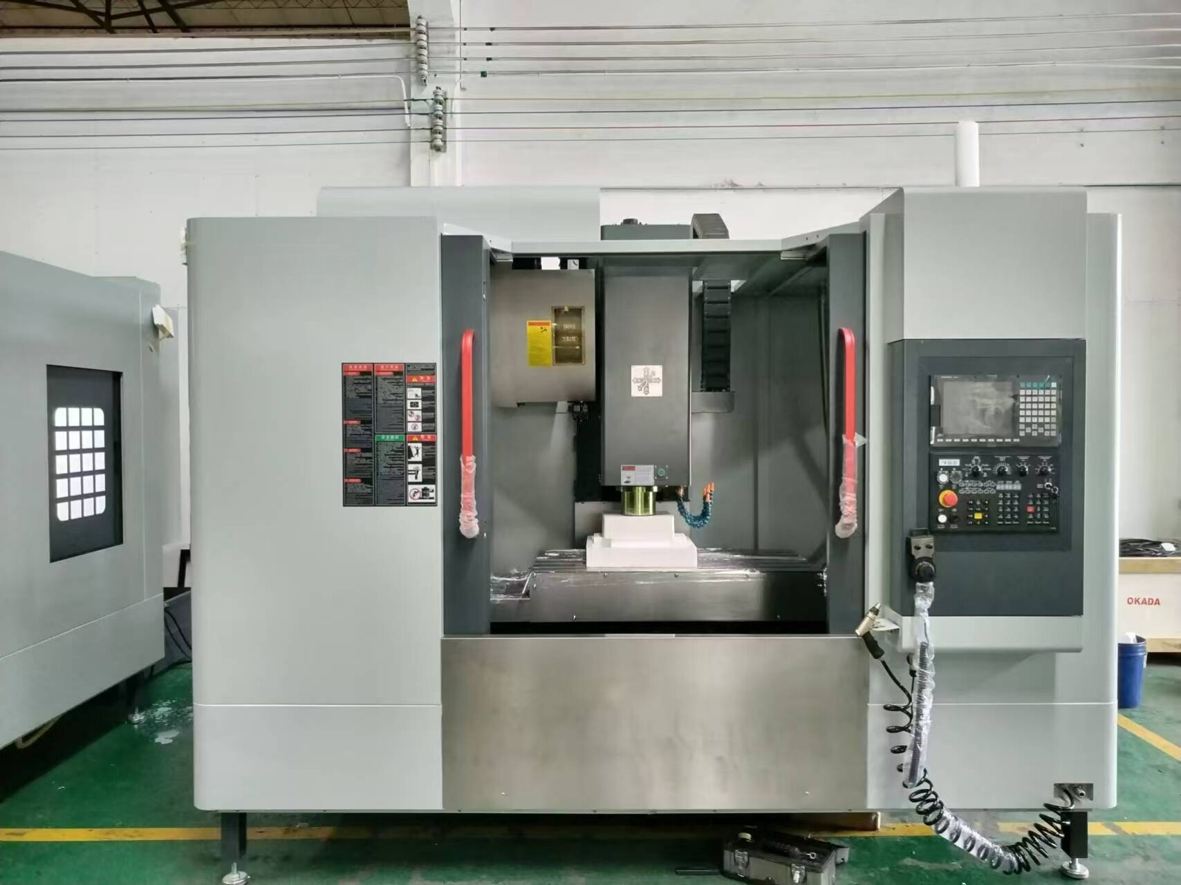 Three-axis CNC milling machine