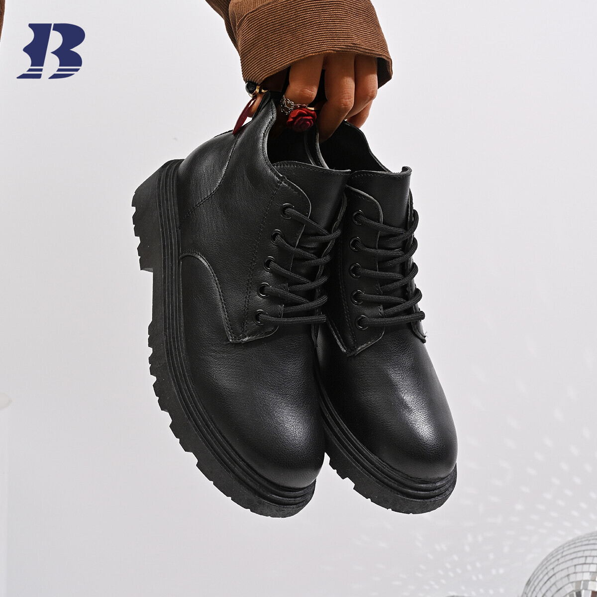 Fashionable Women's Boots