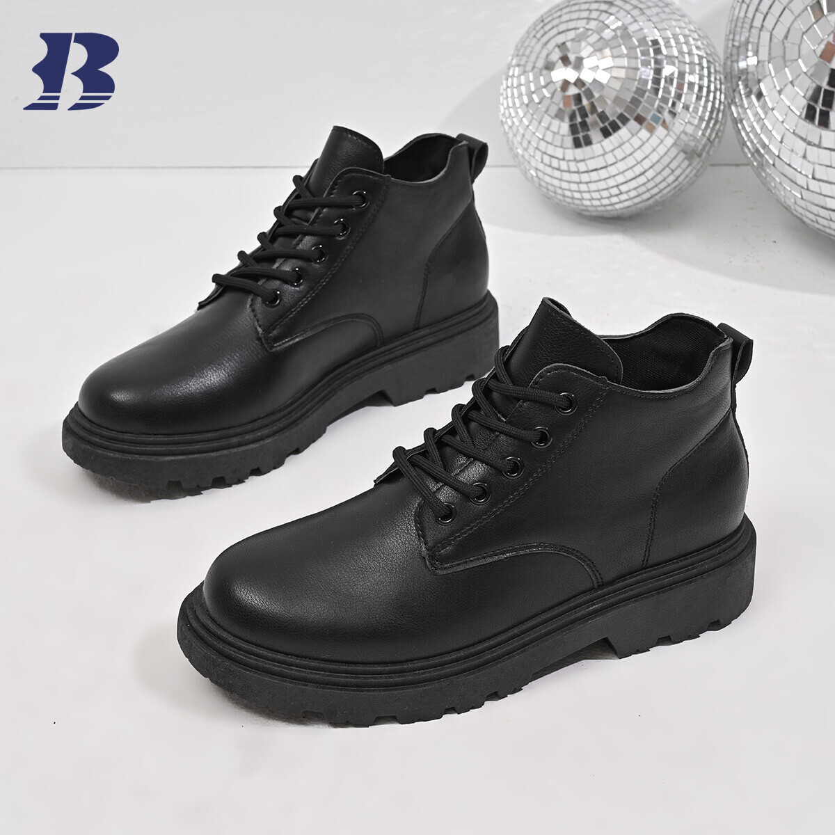 Fashionable Women's Boots