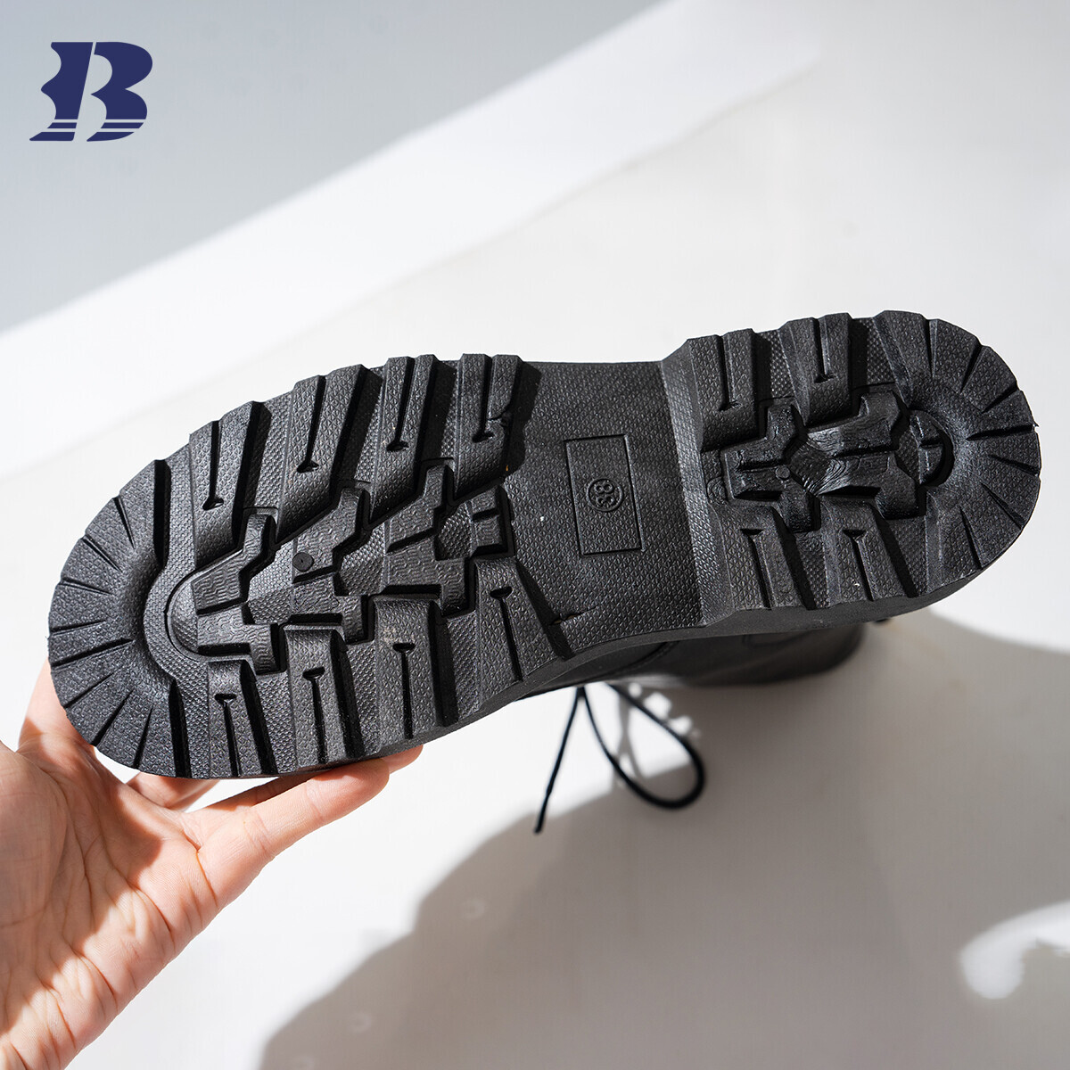 Fashionable Women's Boots