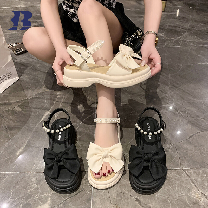 Women's sandals can be customized