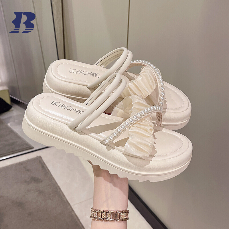 Women's sandals can be customized