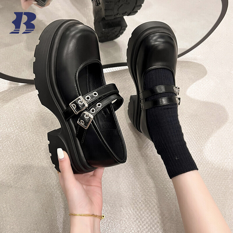 Loafers for women can be customized