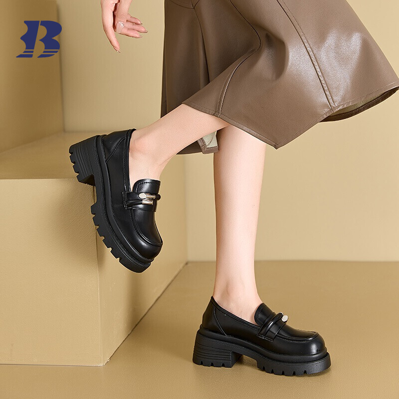 Loafers for women can be customized