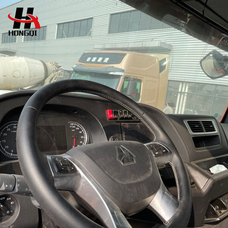 Export Sinotruk C7H heavy truck 440 HP 6X4 Tractor CNG Tractor