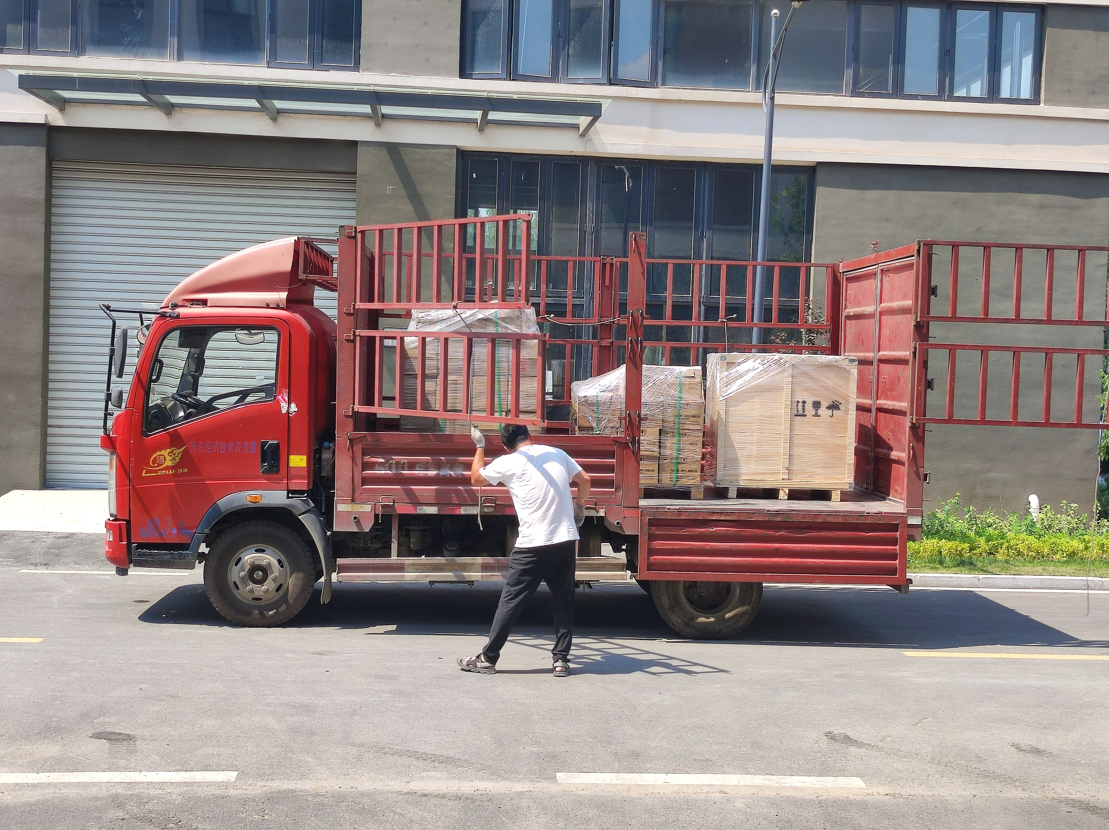 TerraMech Supplies SEM Wheel Loader and Soil Compactor Spare Parts to Philippine Construction Firm