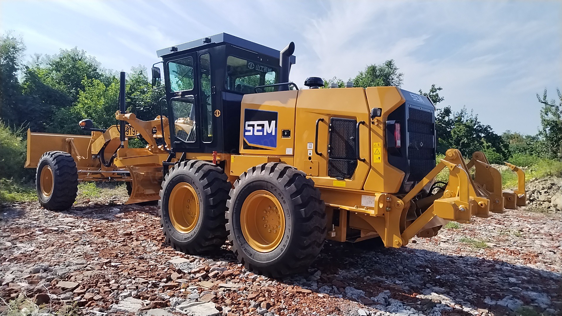 SEM 919 AWD Motor Grader