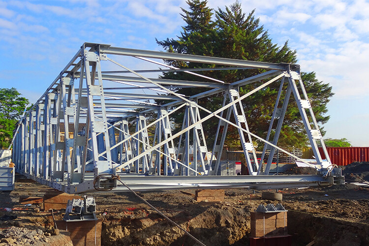 Railway steel structure bridge