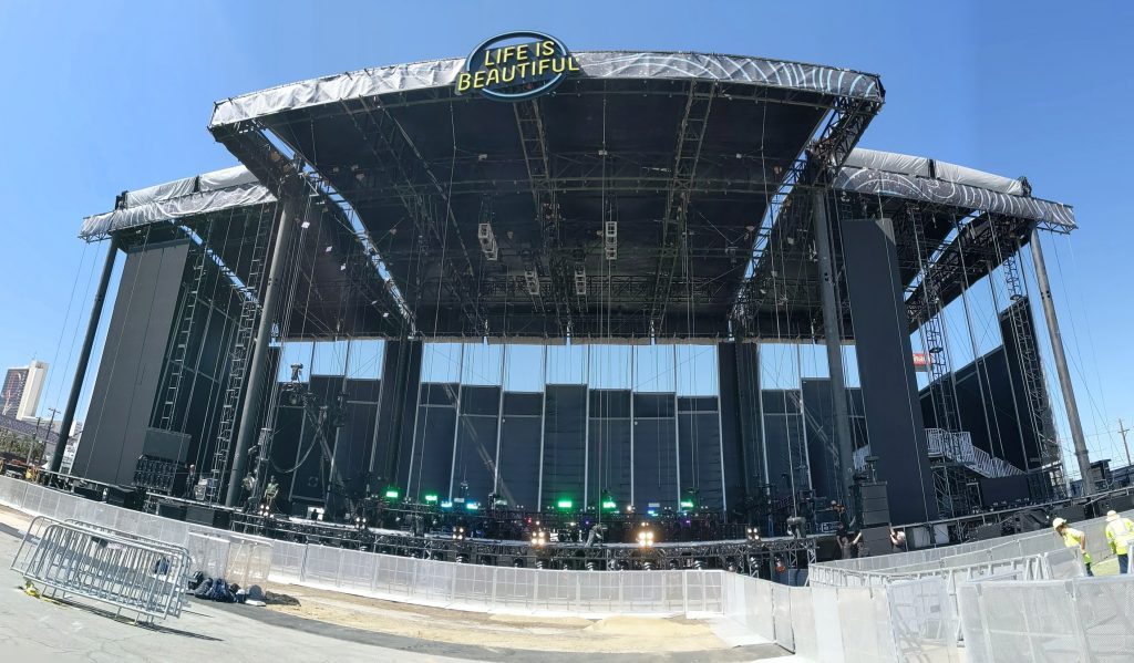 steel structure for performance stage.jpg