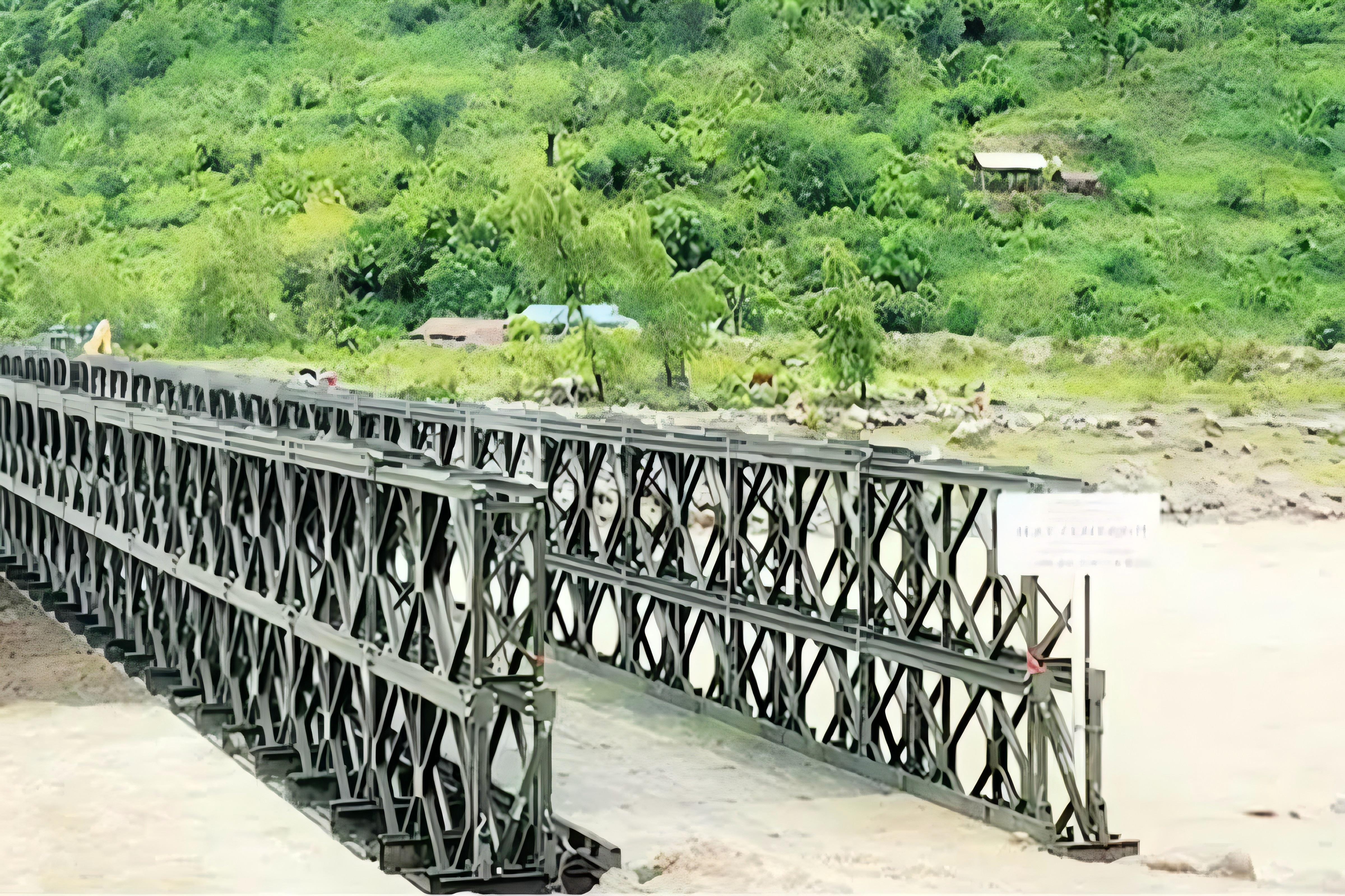 Modular Bailey Bridge for Temporary & Permanent Use - High Strength Steel, 200T Capacity, Easy Installation