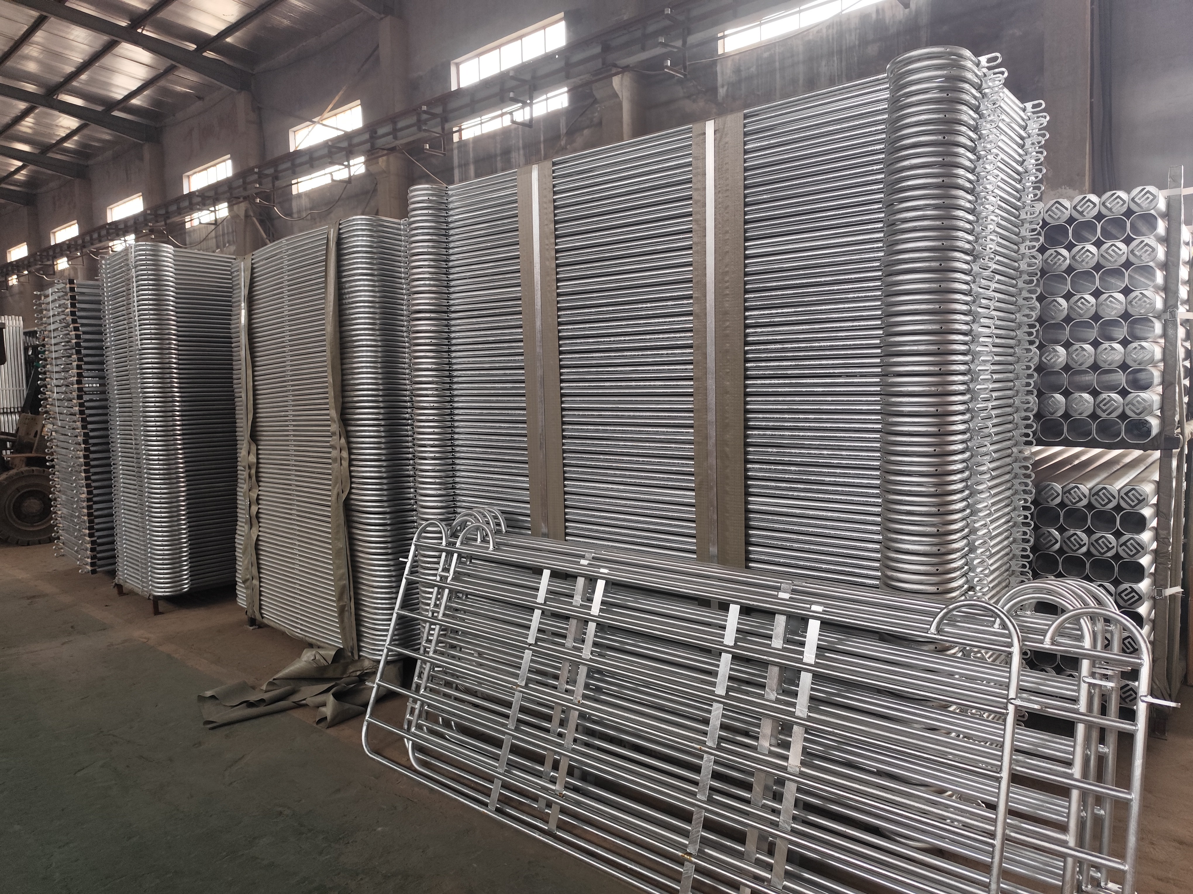 Custom Hot-Dip Galvanized Steel Structure Warehouse/Workshop