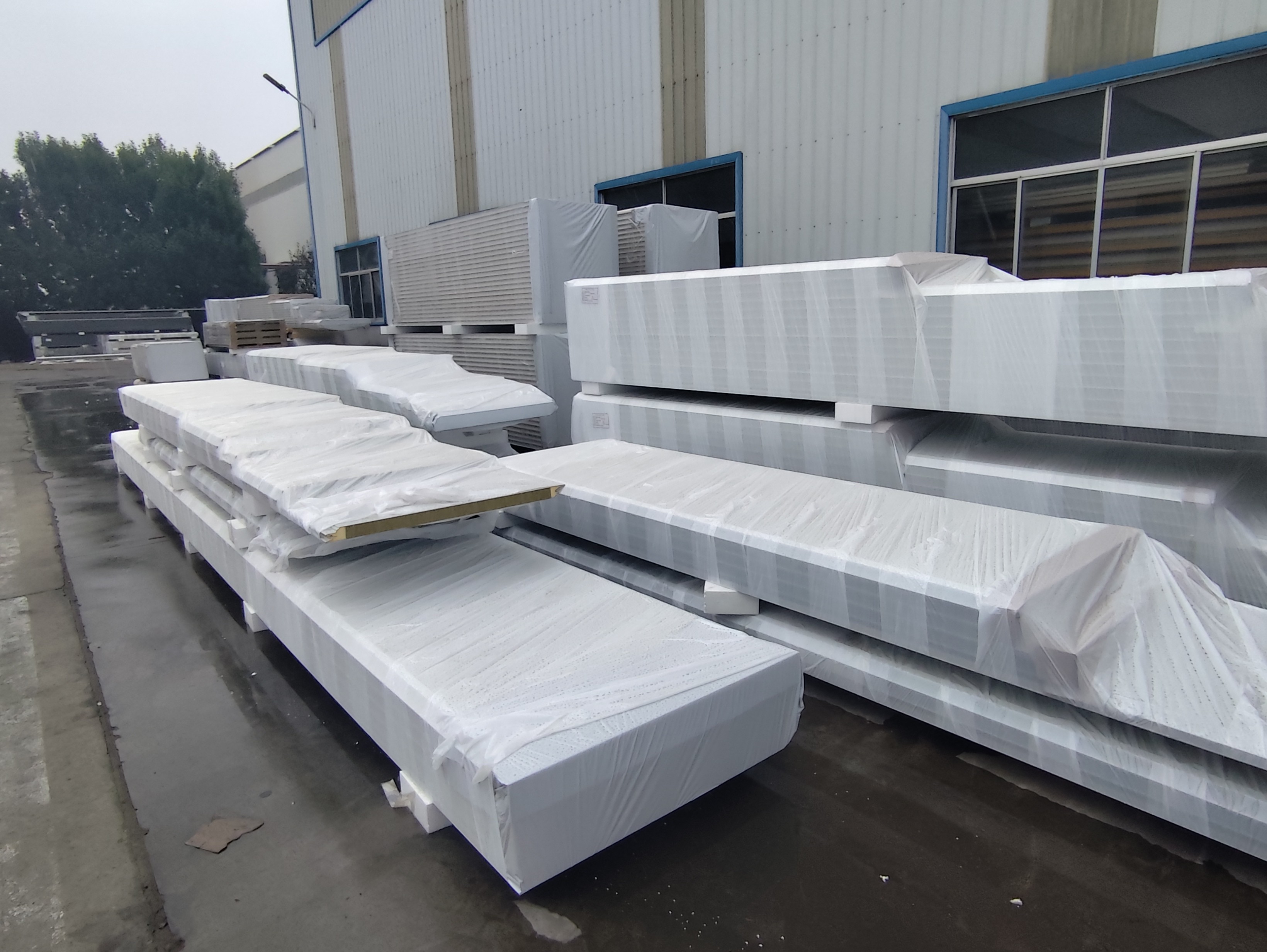 Roof panels / wall panels