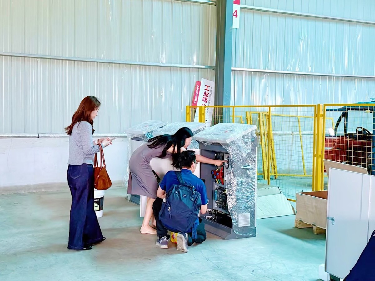 29(1) Docking with Southeast Asia | Malaysian customers visit factory to inspect equipment
