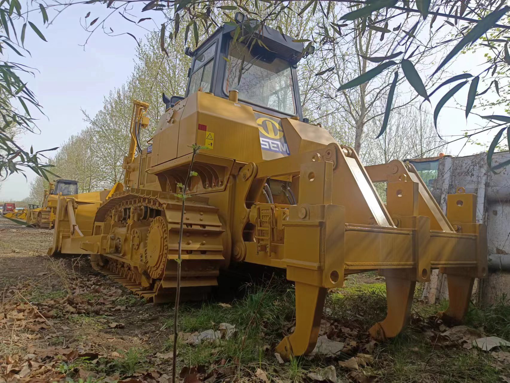Bulldozer lourd SEM 822D de 22 tonnes