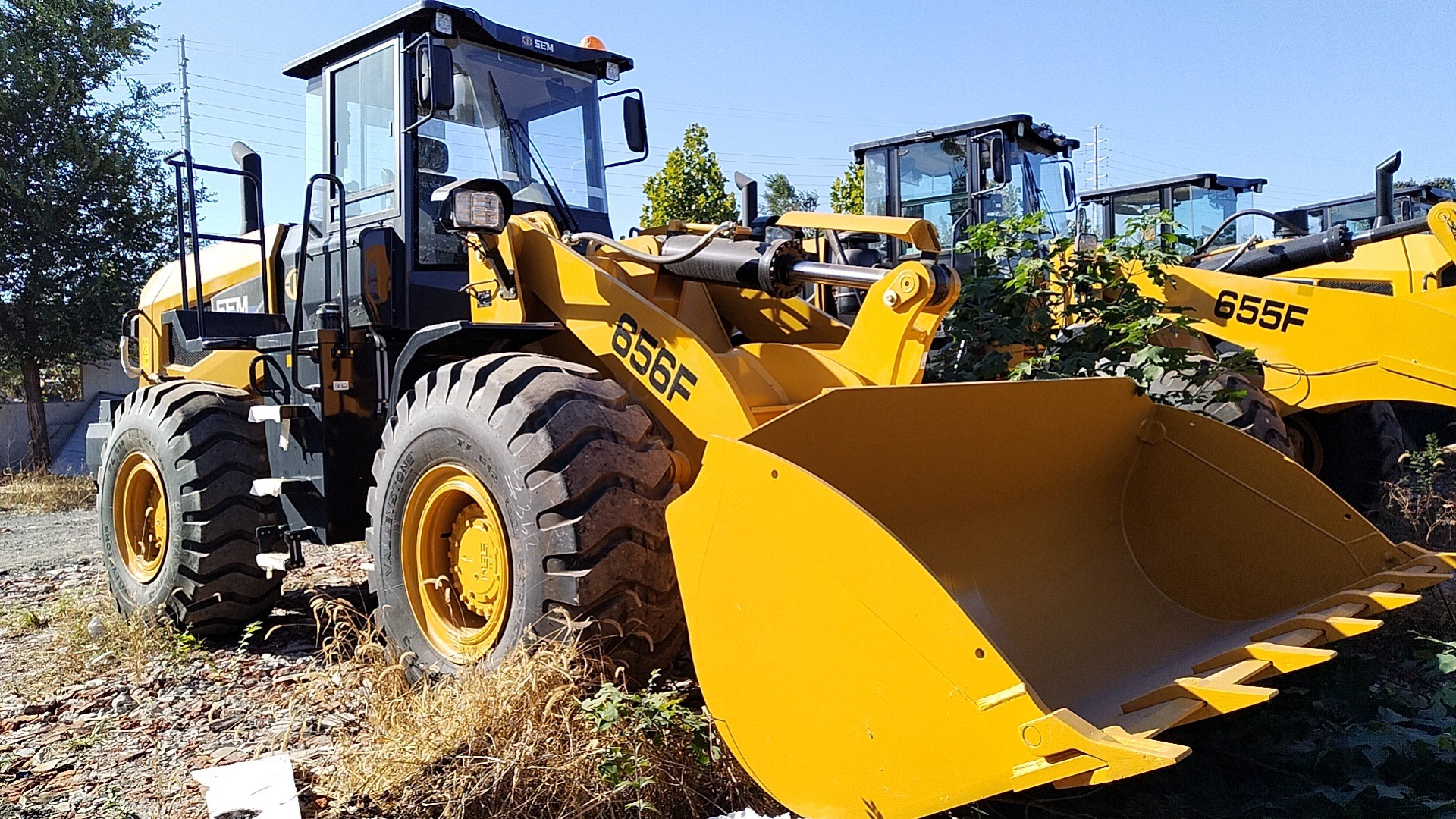 Machines chargeuses sur pneus SEM  SEM 656F Chargeuse sur pneus 5 tonnes