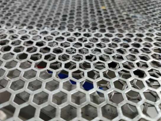 Hexagonal Hole Punching Mesh