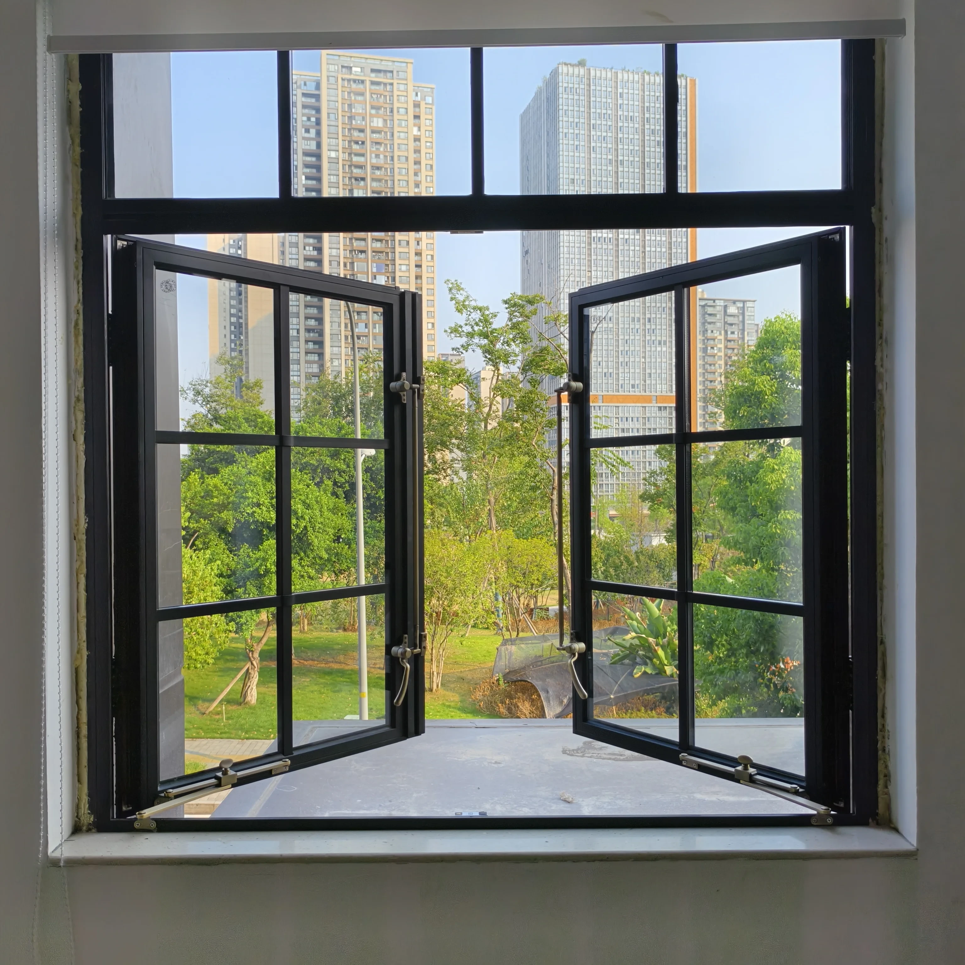 Aluminum Out-Swing Windows