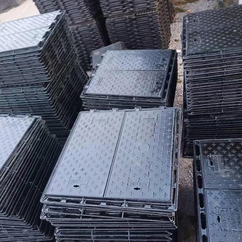 Square manhole cover